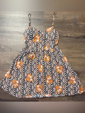 New Look Boho Floral Tribal Print Mini Dress Size M Smocked Back Rayon